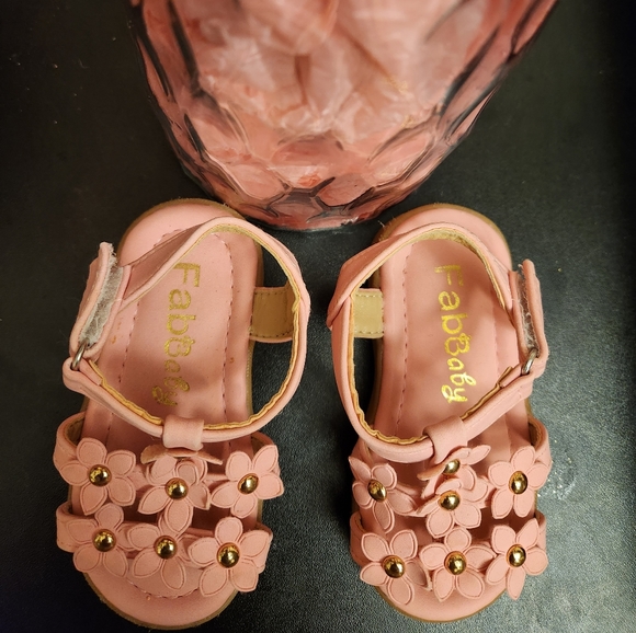 Sandals - Picture 2 of 2